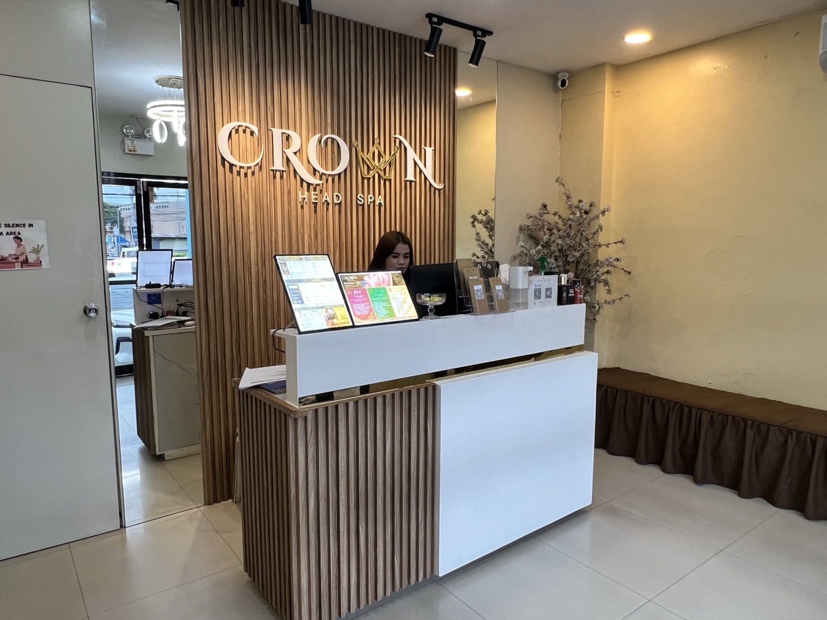 Reception front desk